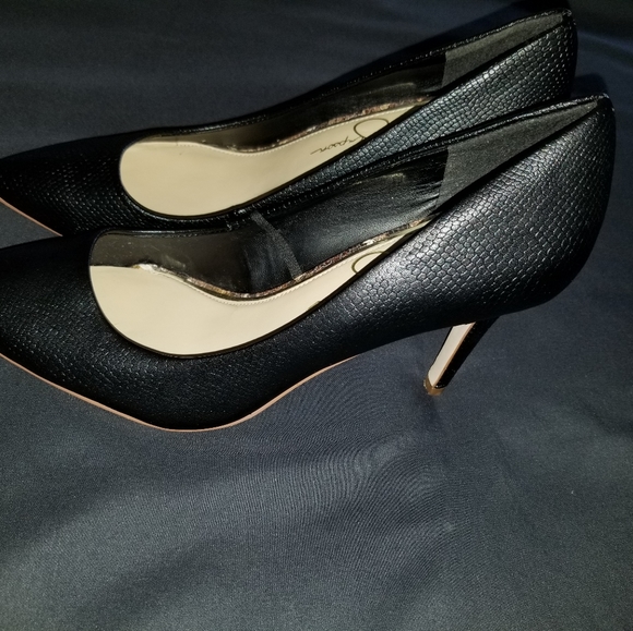 Jessica Simpson 3"High heels used - Picture 3 of 5